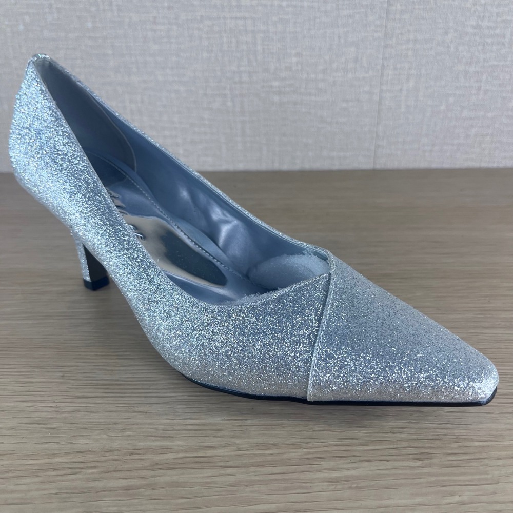 Easy Street Alive 5 Womens Silver Glitter Kitten Heel Pointed Toe Pumps Size 9.5